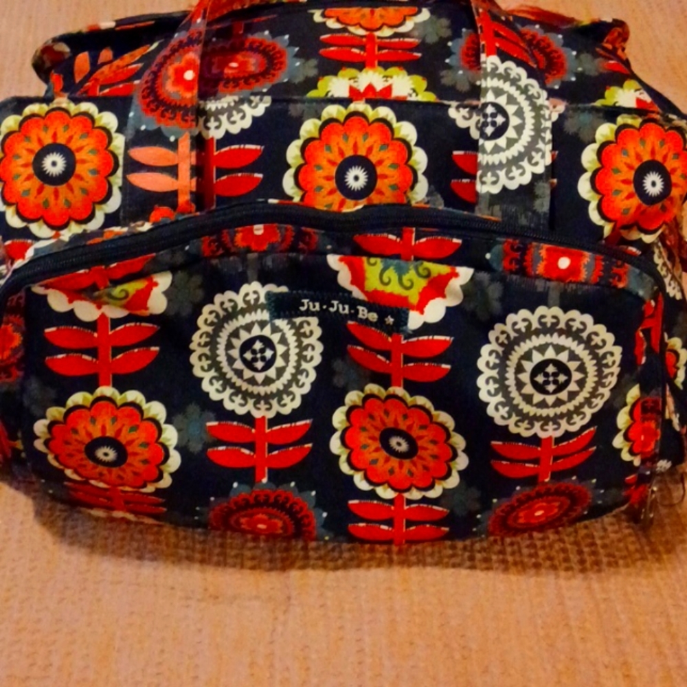 Ju-ju-be dancing dahlias be prepared bag EUC